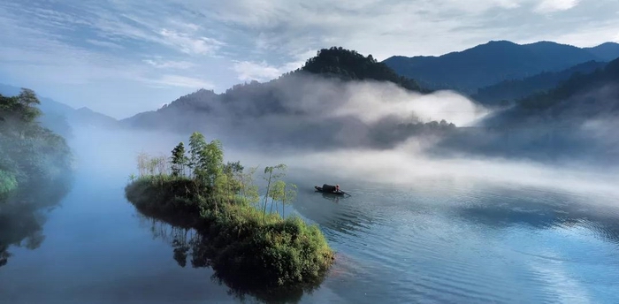 郴州旅游經典東江湖霧漫小東江+丹霞高椅嶺精華一日游0購物0自費純玩品質2人起天天發(fā)團